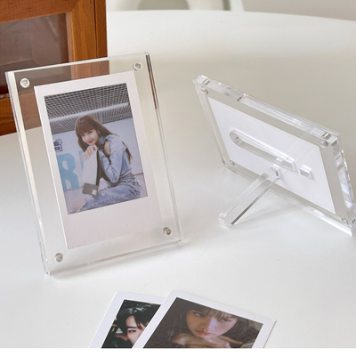 Duidelijk acrylmagnetisch fotoraam voor 5 x 7 afbeeldingen met steunvoet voor stabiliteit