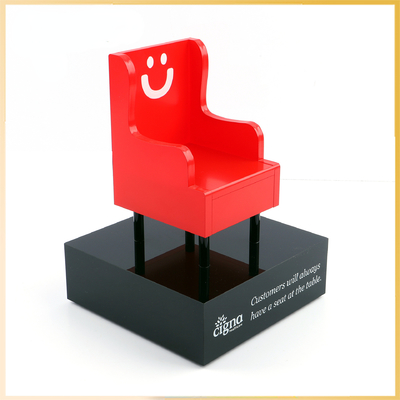 Custom Mini Red Sofa Shape Acrylic Award Trophy For Furniture Thema Bedrijfsherkenning of viering
