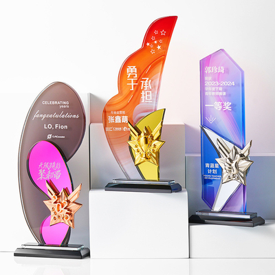 Groothandel Custom Kleurrijke Acryl Award Trophy Plexiglas Plaque met UV-drukwerk en gravure Voor zakelijke erkenning of jubileumviering
